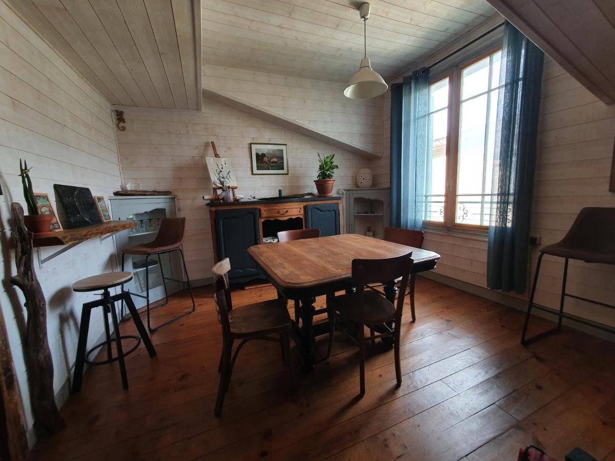 Le Refuge Ceretan, Grand Et Bel Appartement Mansarde En Plein Centre Exteriér fotografie